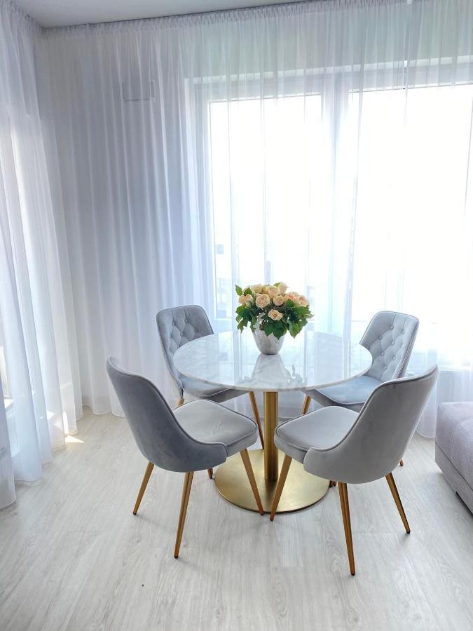 New Luxury City Centre Apartment With Panoramic View, Free Parking Bratislava Exterior photo