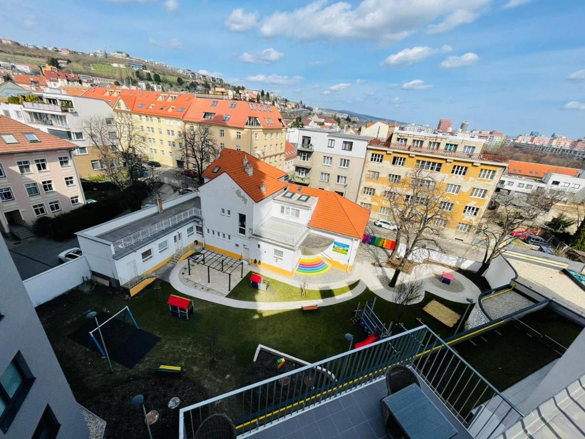 New Luxury City Centre Apartment With Panoramic View, Free Parking Bratislava Exterior photo